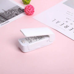 HOMETREE Mini Handheld Electric Heating Snack Sealing Machine